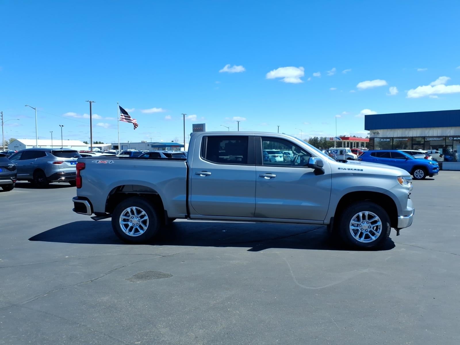 2026 Chevrolet Silverado 1500 LT (2FL)