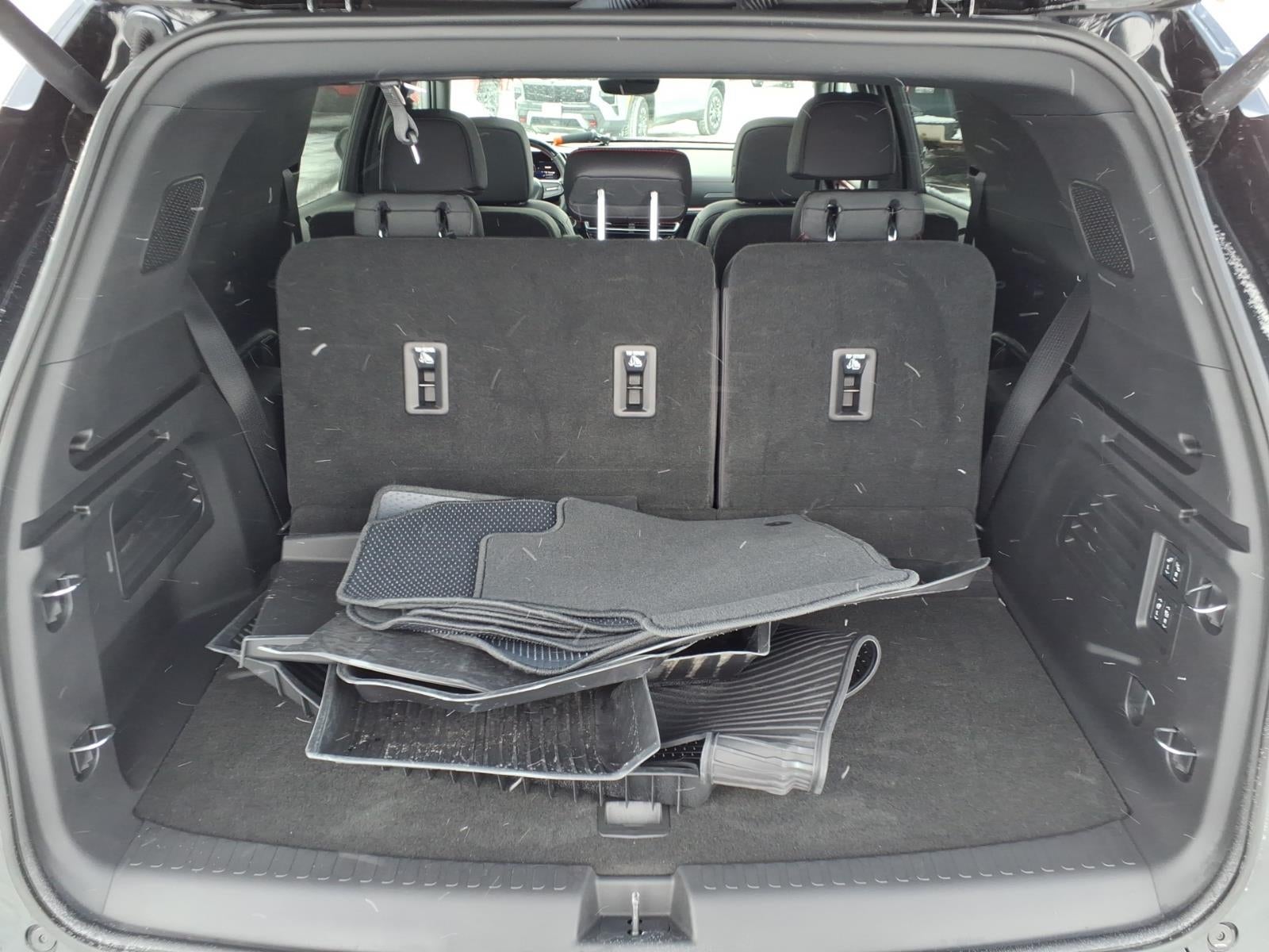 2025 Chevrolet Traverse RS