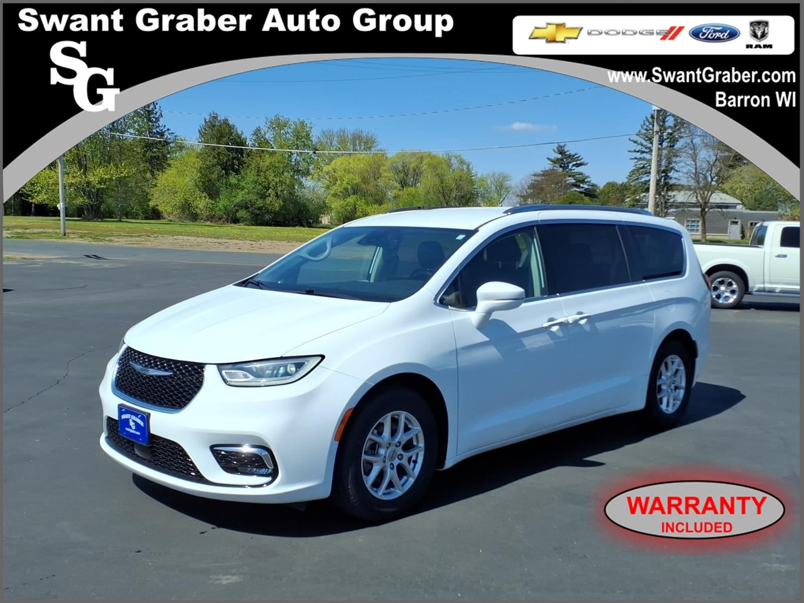 2021 Chrysler Pacifica Touring L's photo