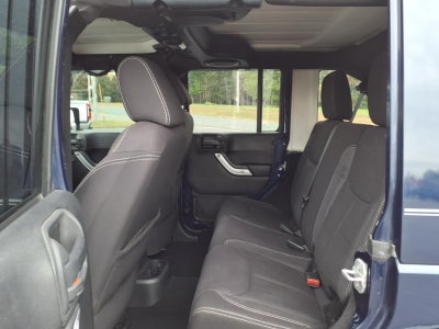2013 Jeep Wrangler Unlimited Sahara