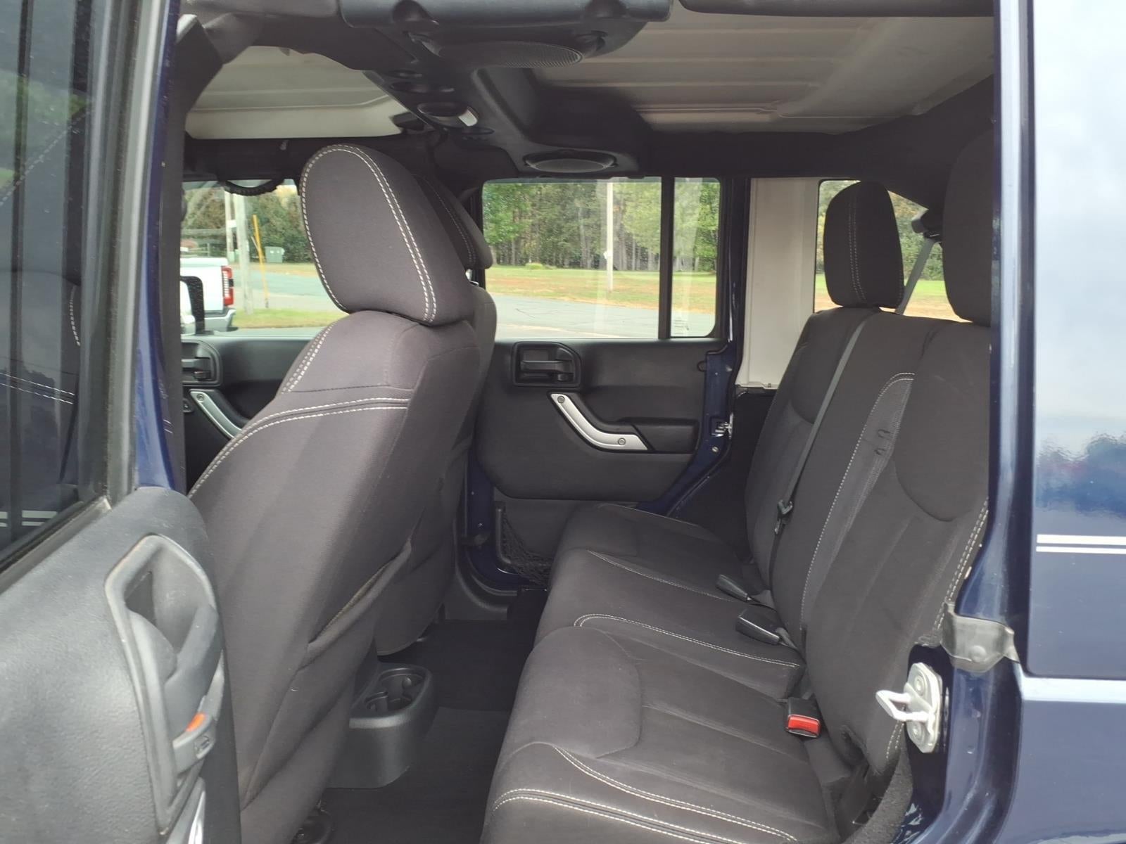 2013 Jeep Wrangler Unlimited Sahara