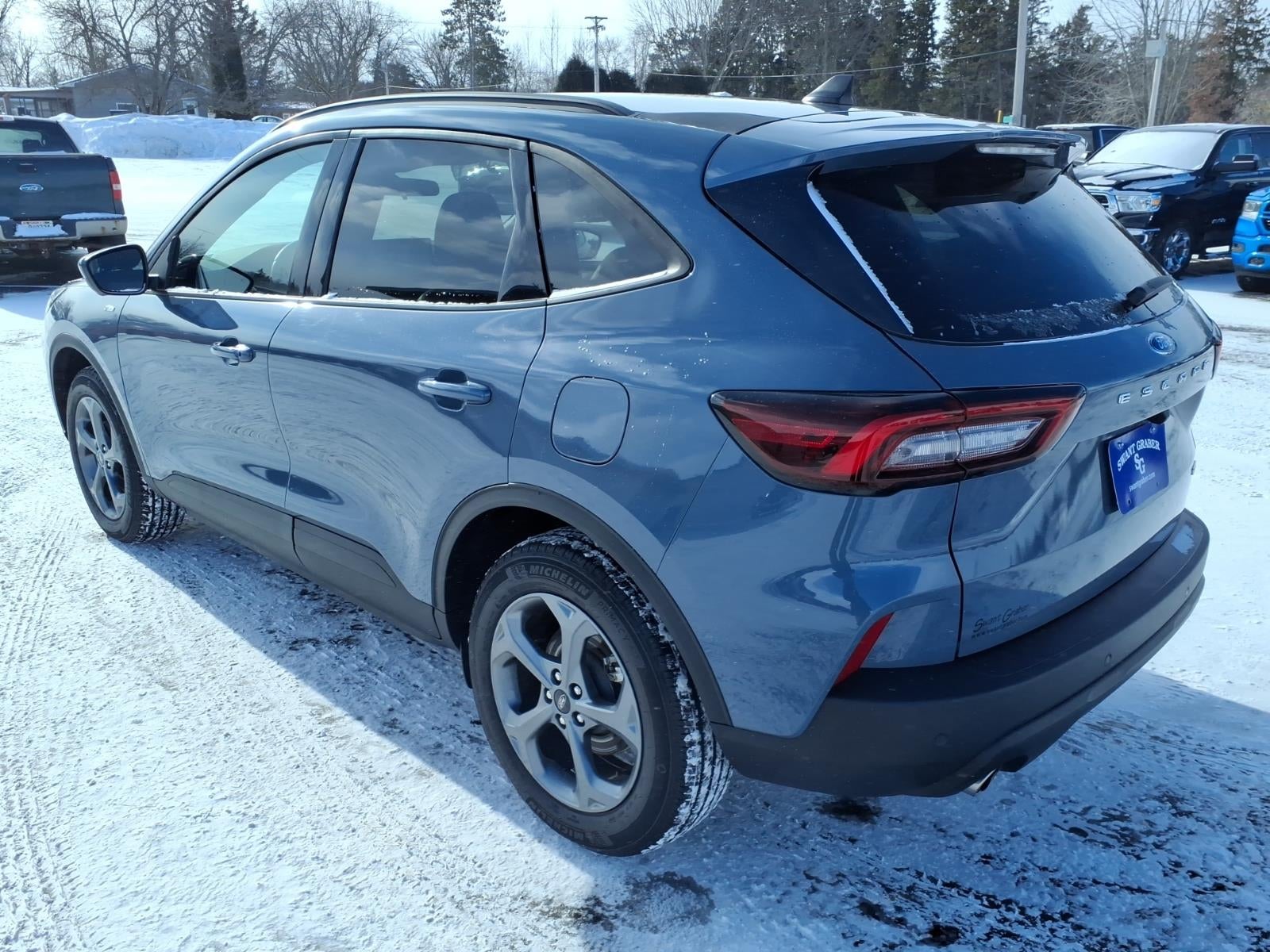 2025 Ford Escape Hybrid ST-Line Select