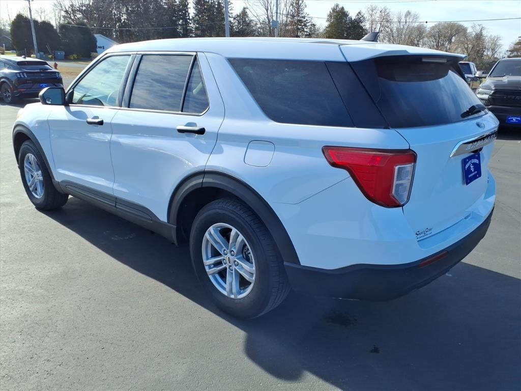 2022 Ford Explorer Base