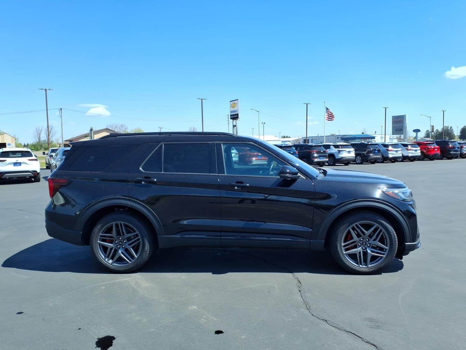 2025 Ford Explorer ST