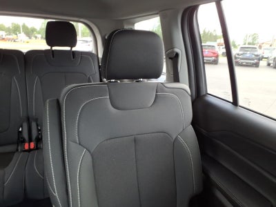 2023 Jeep Grand Cherokee L Laredo 4x4
