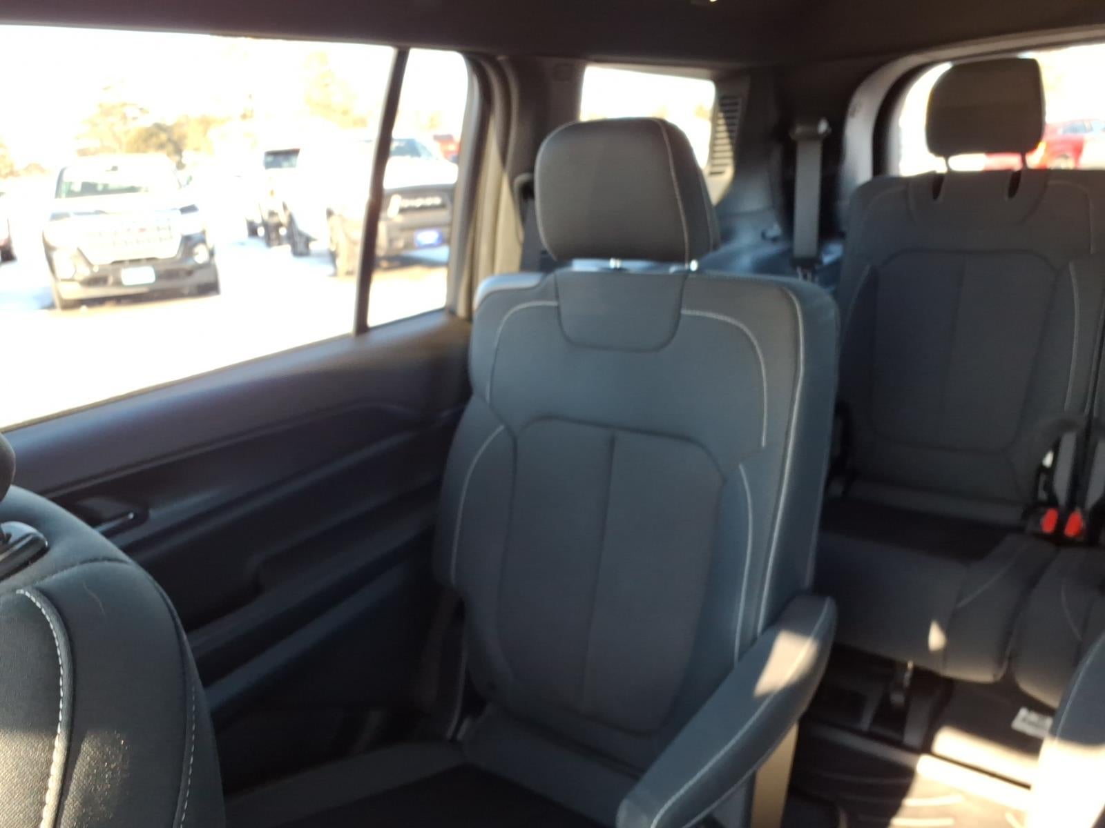 2024 Jeep Grand Cherokee L Laredo X