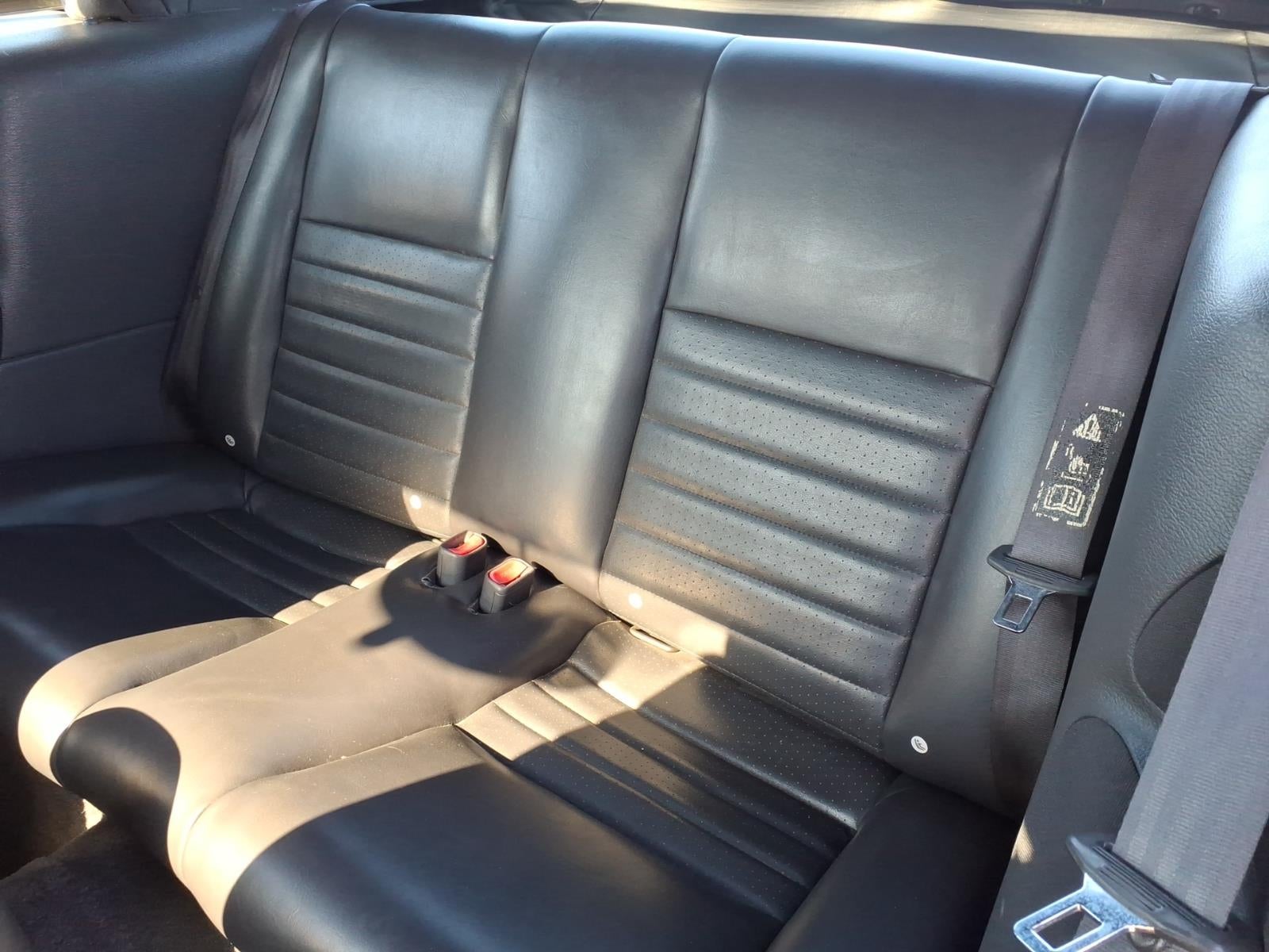 2003 Ford Mustang GT Deluxe