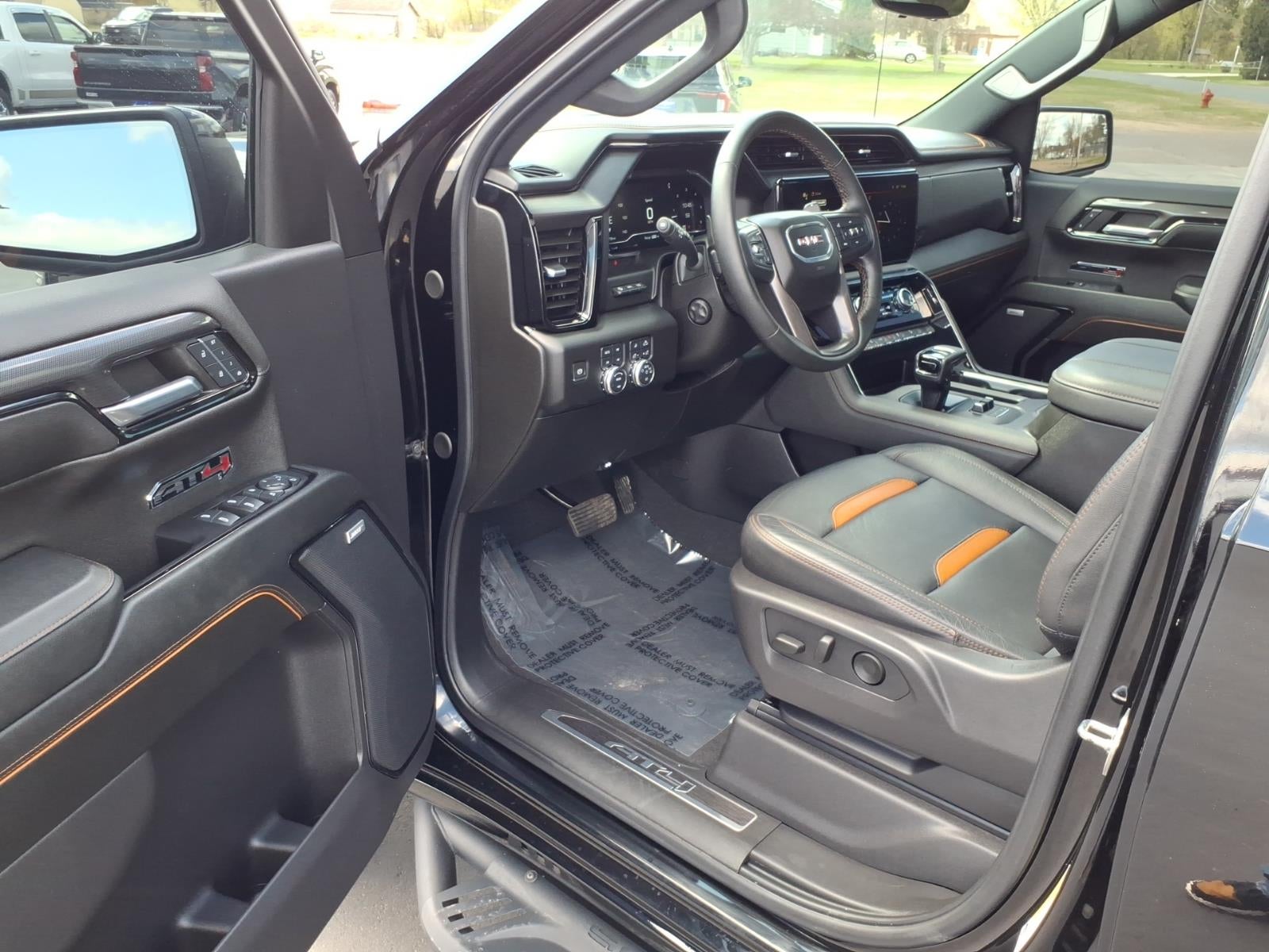 2024 GMC Sierra 1500 AT4