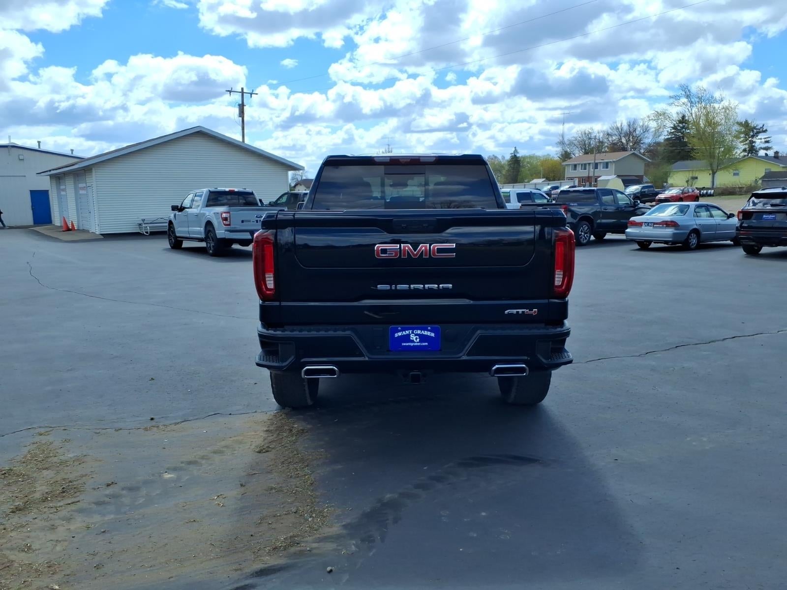 2024 GMC Sierra 1500 AT4