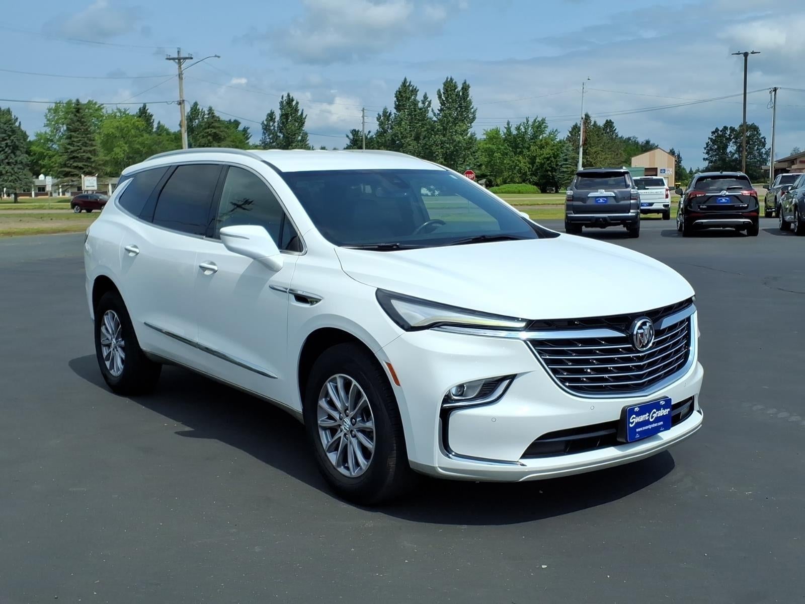 2023 Buick Enclave Essence AWD
