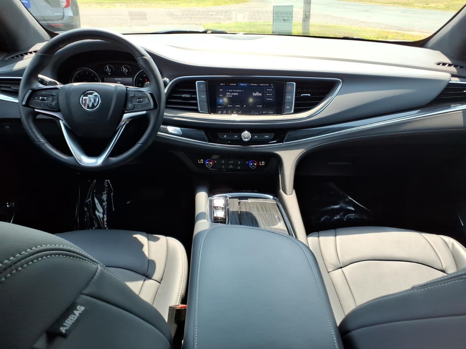 2023 Buick Enclave Essence AWD