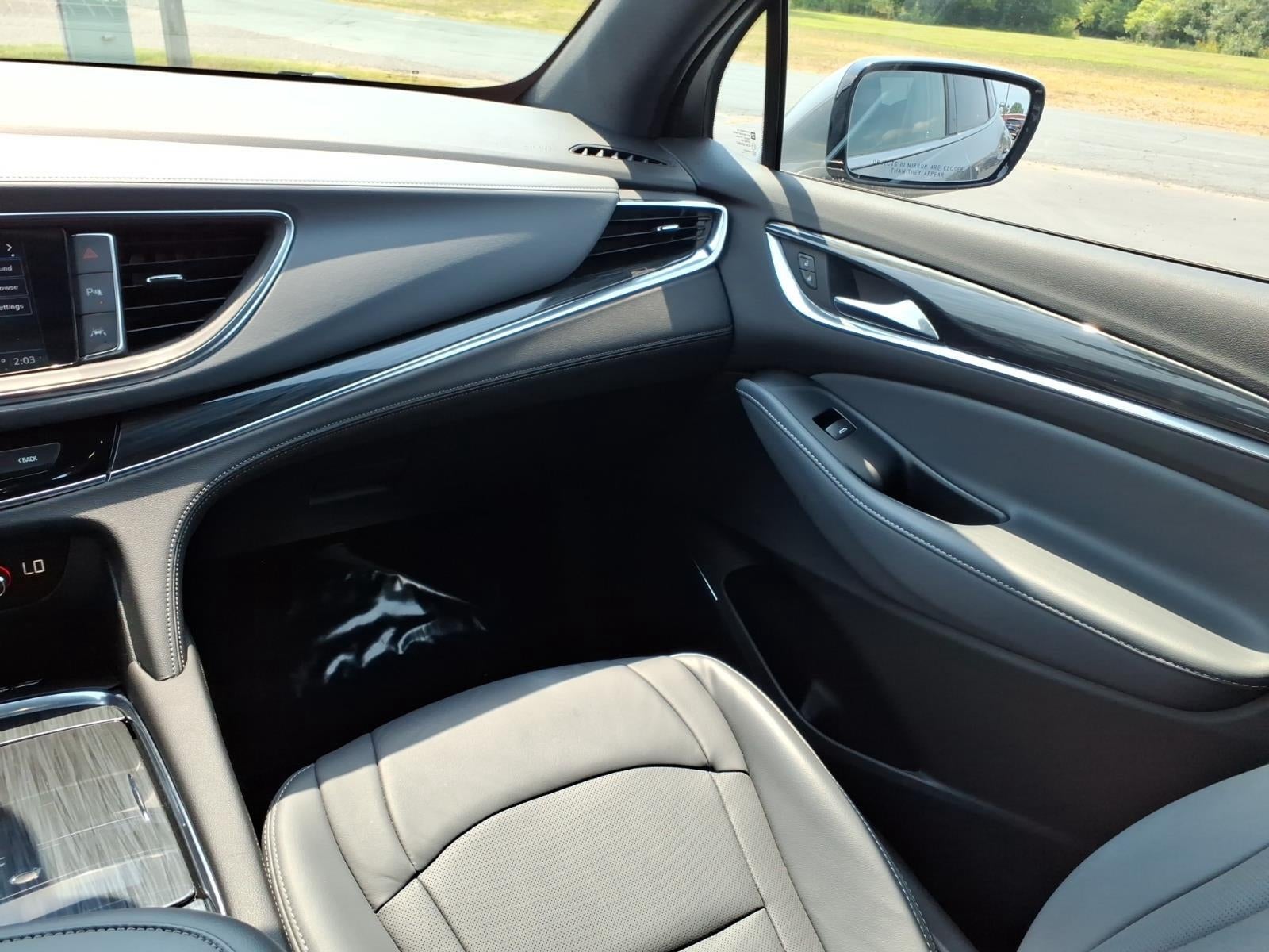 2023 Buick Enclave Essence AWD