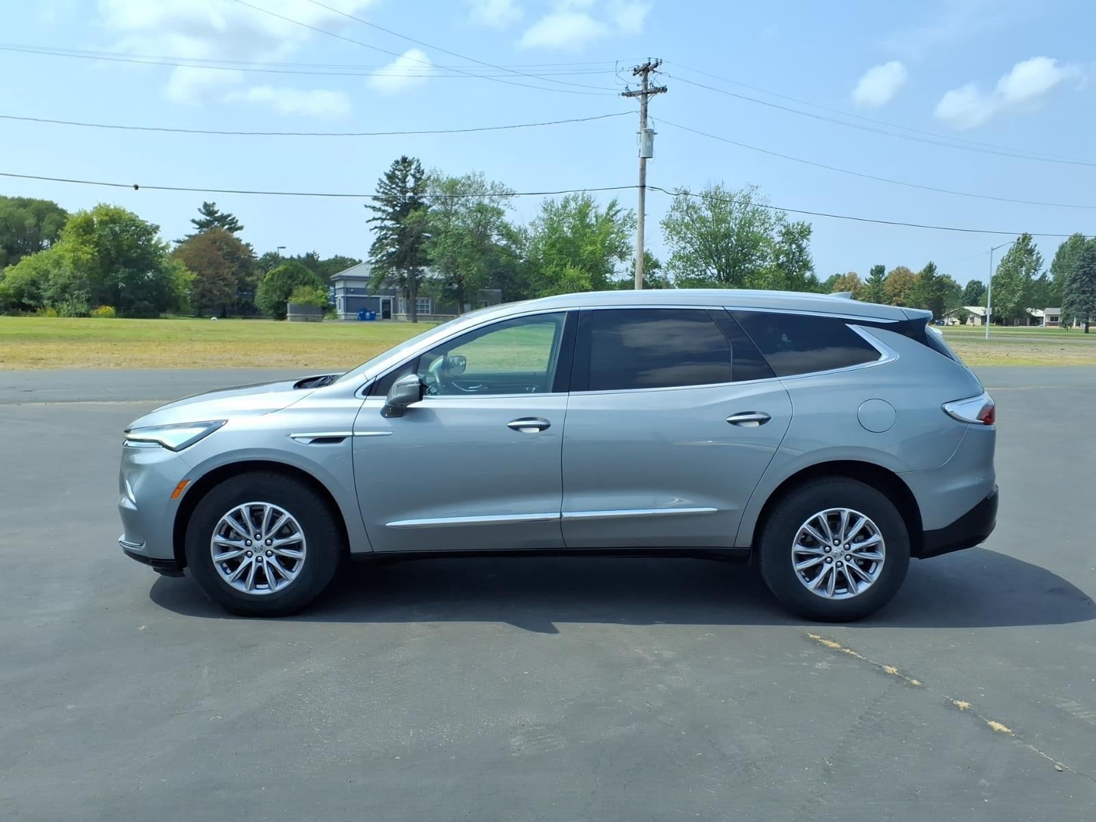 2023 Buick Enclave Essence AWD